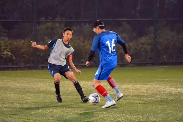 持续保持在 持续保持在