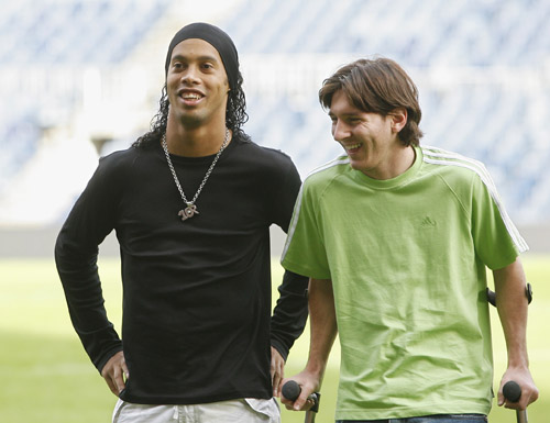 也期待着亚 也期待着亚