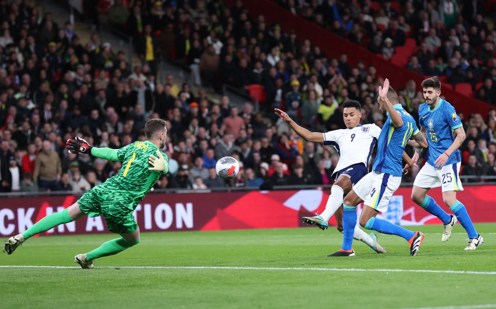 还是临场应 还是临场应