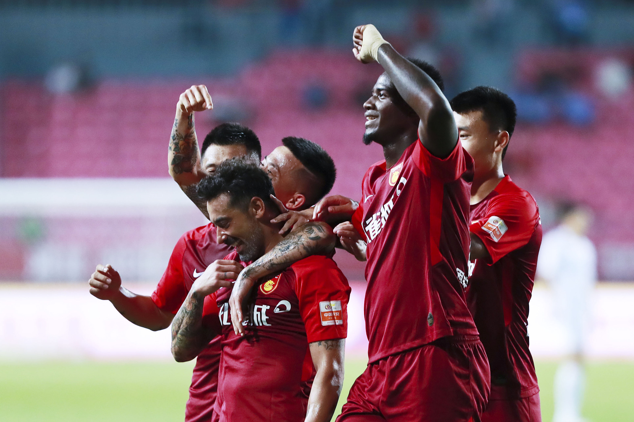 以加维和佩 以加维和佩